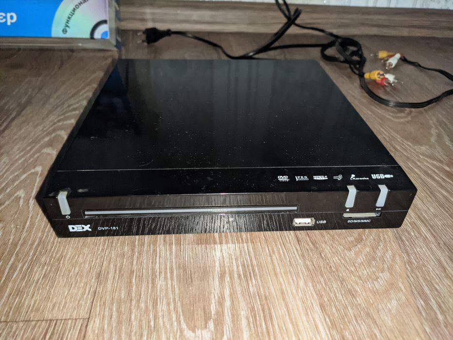 Продам DVD плеер DEX DVP-181.