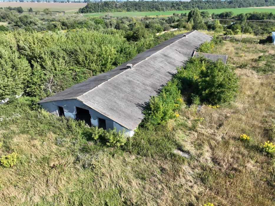 комплекс будівлі ферми