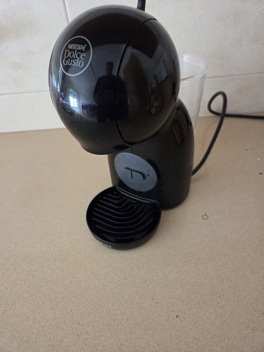 Máquina de café Nescafé Dolce Gusto Piccolo XS (Krups) - Preta