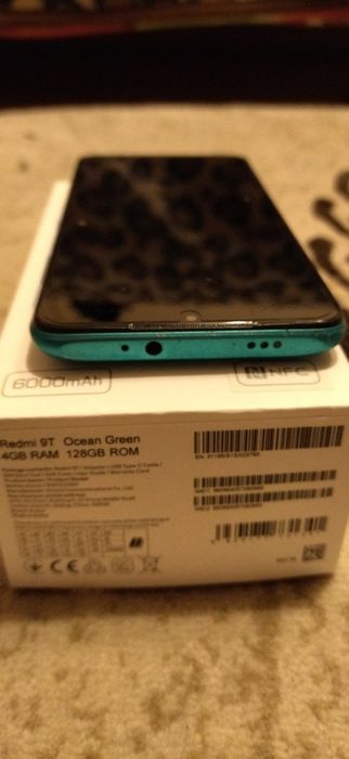 Телефон Xiaomi 9 t