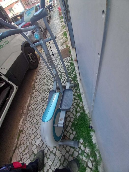 Bicicleta Elíptica Domyos FC400 funcional bom estado