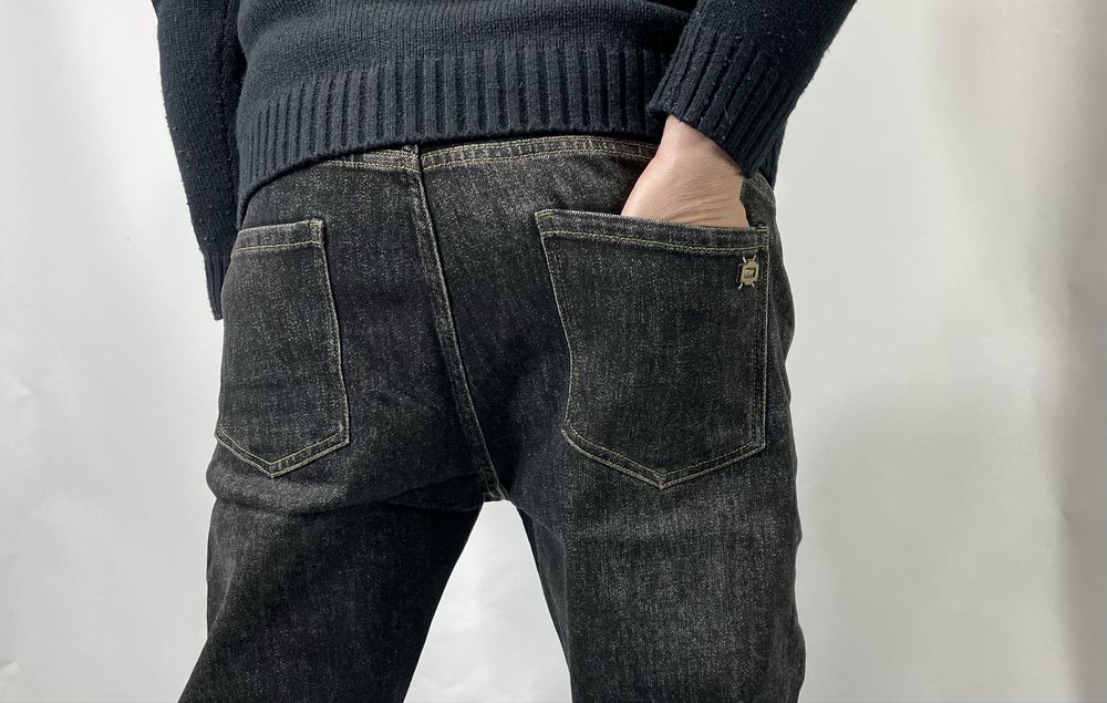 Мужские стильные джинсы м о м в топ качестве из отличной ткани с стрч