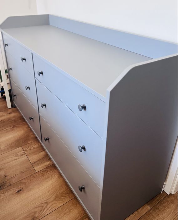 Komoda Hauga szara Ikea
