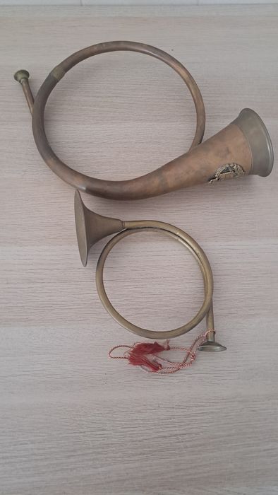 Trompas Antigas em Metal