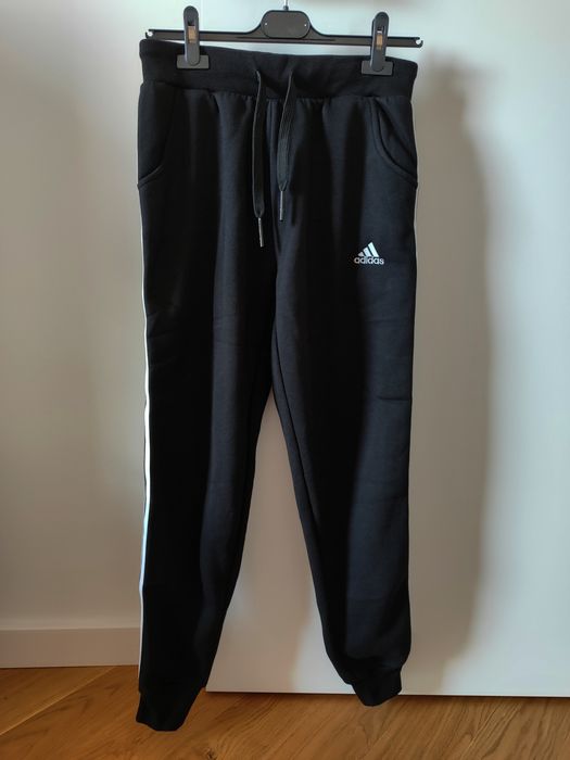 Czarne spodnie dresowe L/xl