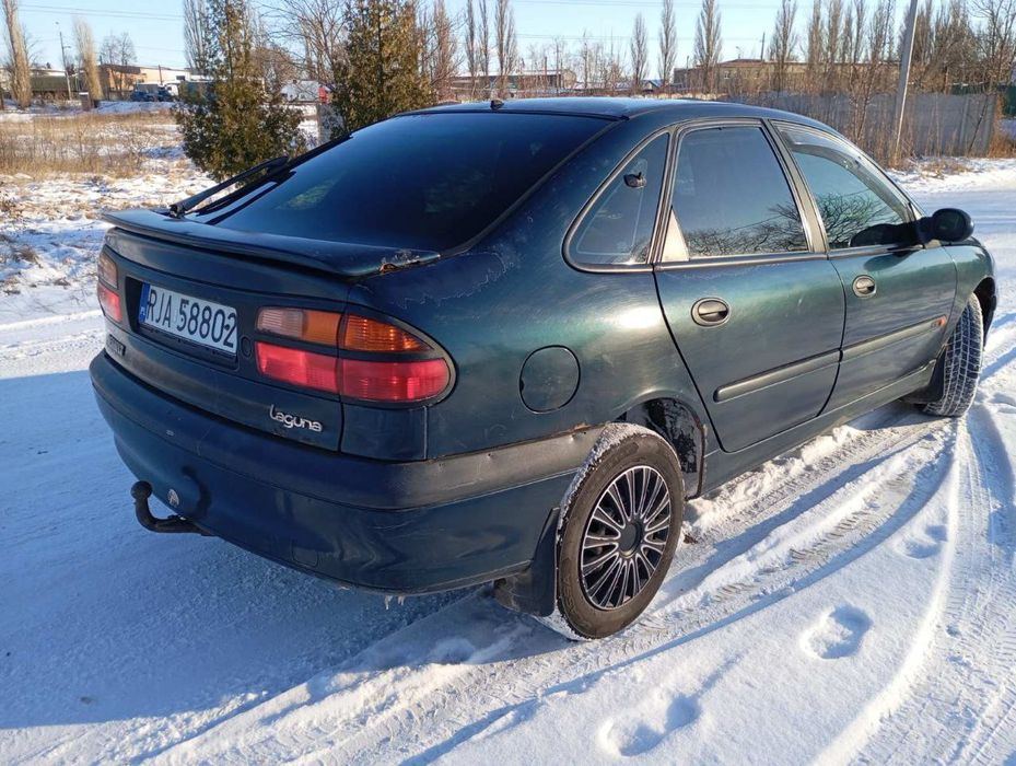 Розбірка Renault Laguna 1 великий вибір запчастин, оригінал