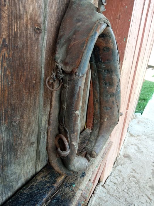 Продам хамут , упряж на коня