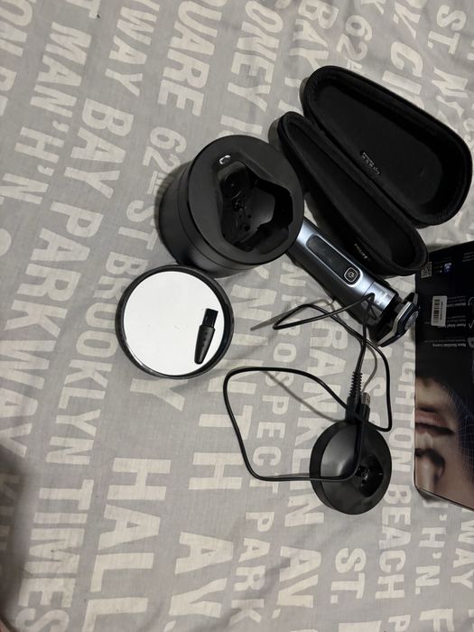 Продам Електробритву  PHILIPS  серії 7000