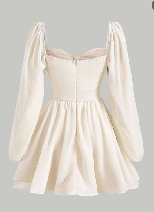 Платя нарядне біле.