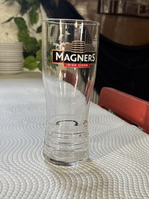 Copos de Cerveja e Cidra – Vidro Resistente e em Excelente Estado