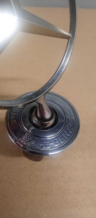 Mercedes W211 W219 W220 Emblemat Znaczek Celownik Mercedes E-klasa