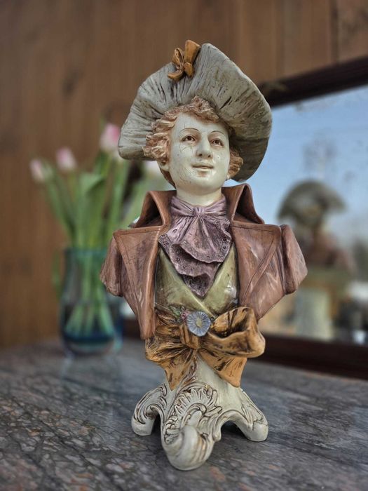 Figura popiersie młodzieńca w kapeluszu klasyczny #234 Stylowy Węgrów