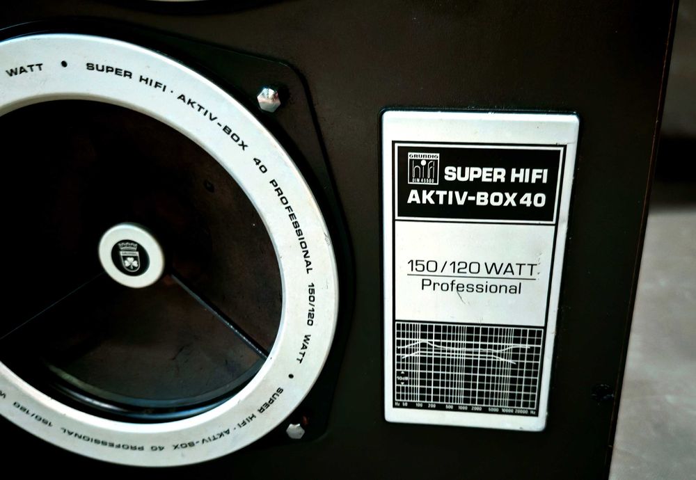 Enceintes Grundig Hifi-Box 210 A Space Age – Le Dernier Cri