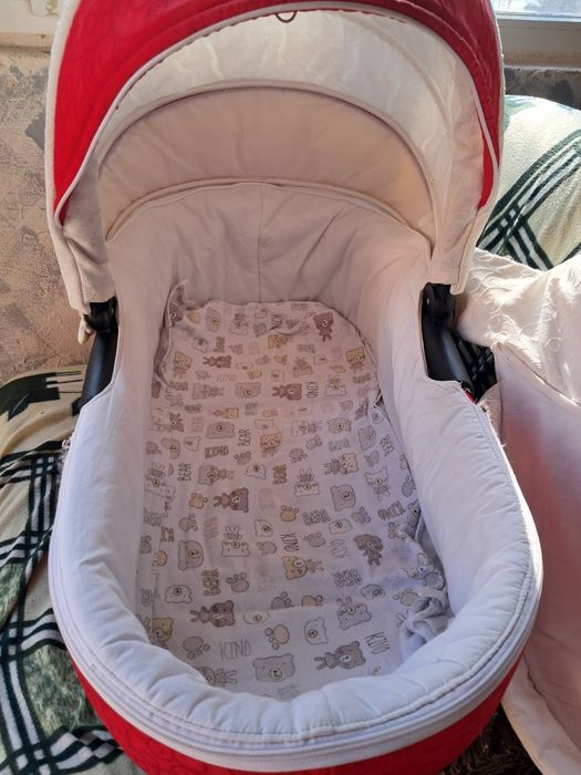 Продам коляску 2 в 1