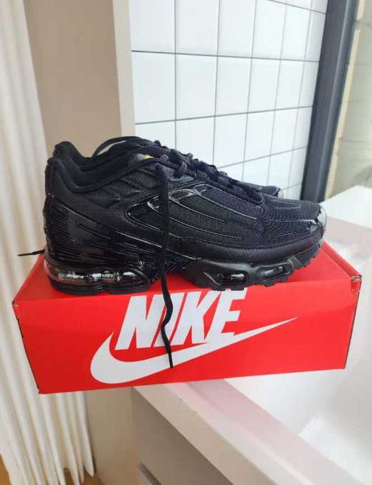 Nike Air Max TN Plus III,Buty sportowe  czarne R.40