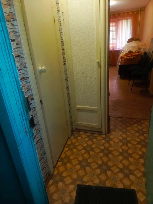 1 комн. 23 м. кв. 8/9 эт. пр. Слобожанский (середина)