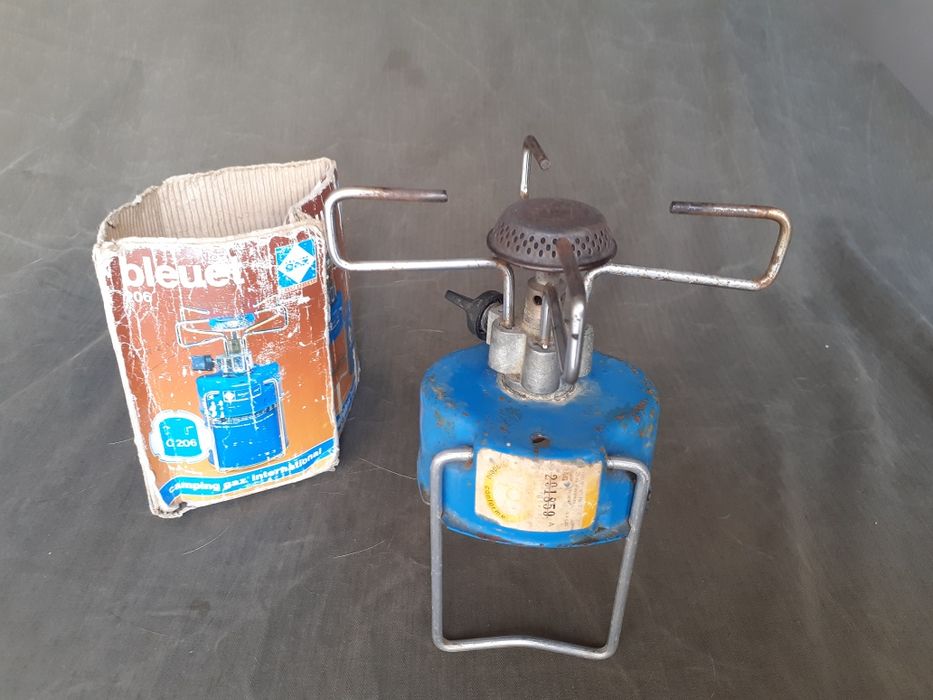 Lanterna Tudor antiga conforme foto.