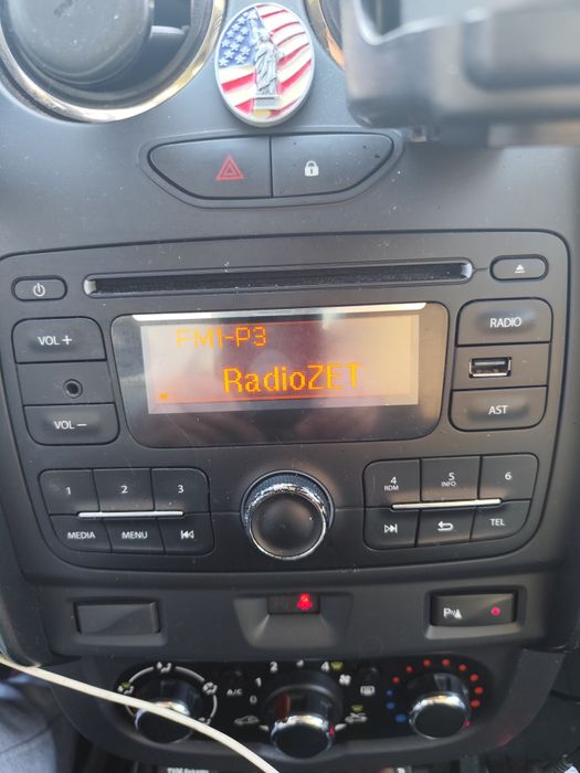 Radio Dacia Duster l