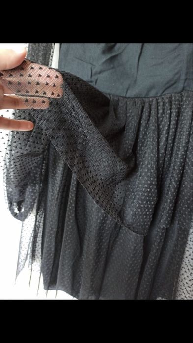 Czarna sukienka z siateczka