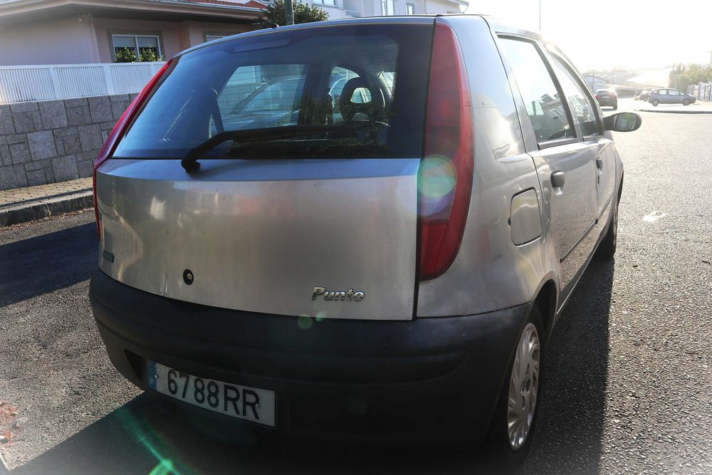 Fiat Punto 2001 com 111 000 km — photo 2
