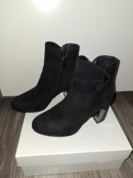 Botki czarne 36 Juma zamsz