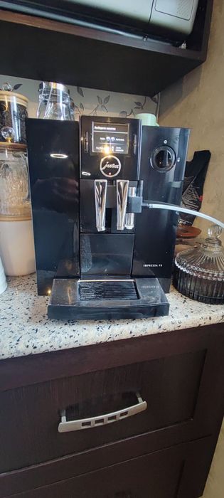 Кофемашина Jura F8