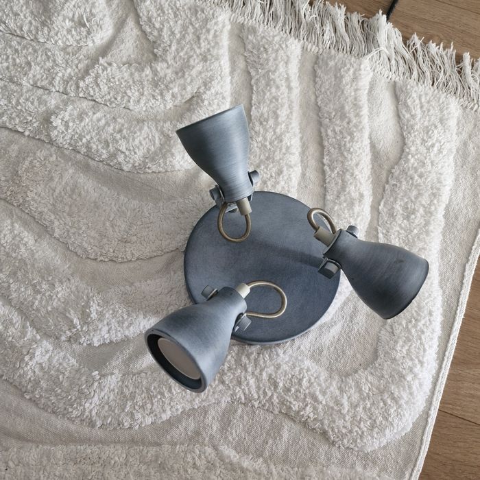 Lampa  z reflektorami