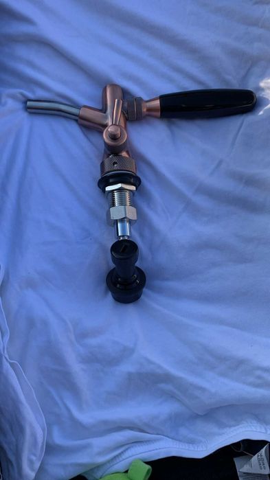 Регулируемый кран для разливного пива