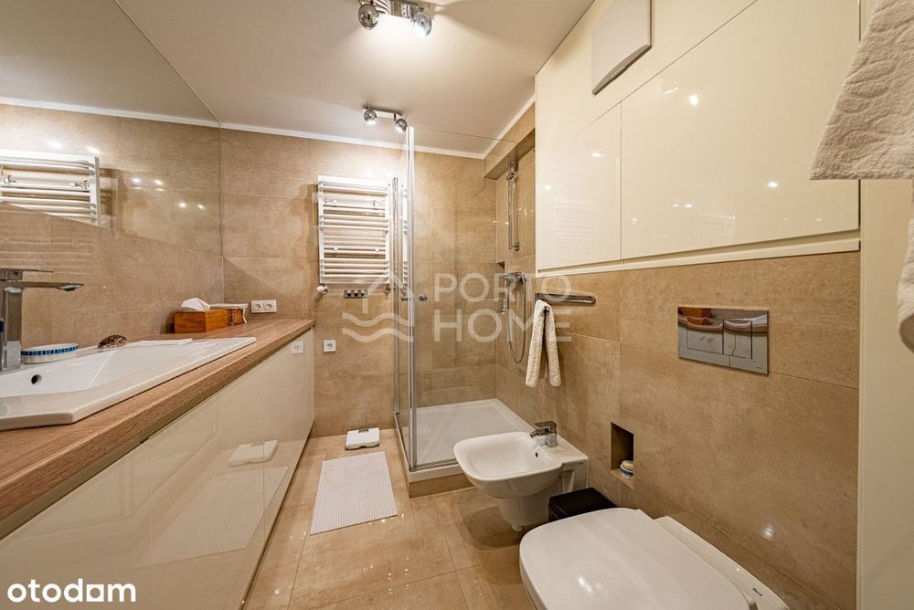 Nowoczesny dwupoziomowy apartament Art Deco Gdynia