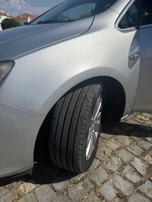 Carro Opel Astra