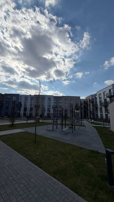 Продаємо БЕЗ КОМІСІЇ квартиру з ремонтом 2кім+кухня студіо новобуд 3-й поверх Басівка ПАРКСАЙД