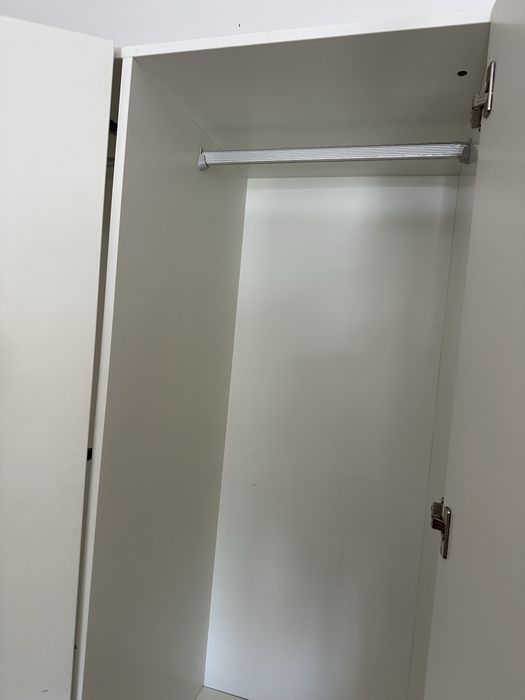 Roupeiro Branco com 3 portas