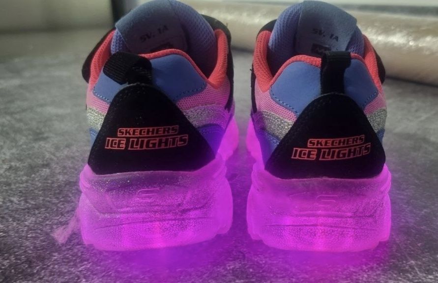 Кросівки skechers ice lights