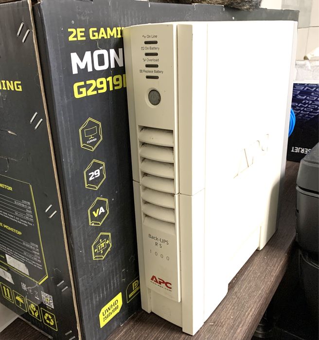 Безперебійник 1000ВА на зовнішні батареї APC 1000I