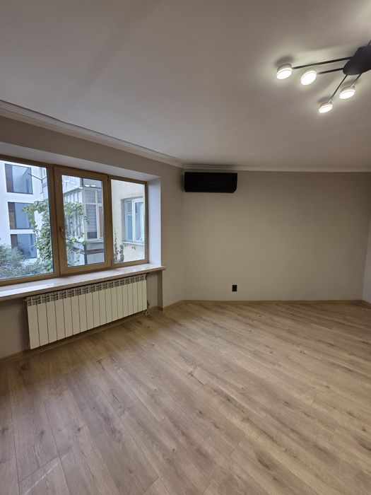 4 кімн.квартира недалеко Парк після Ремонту