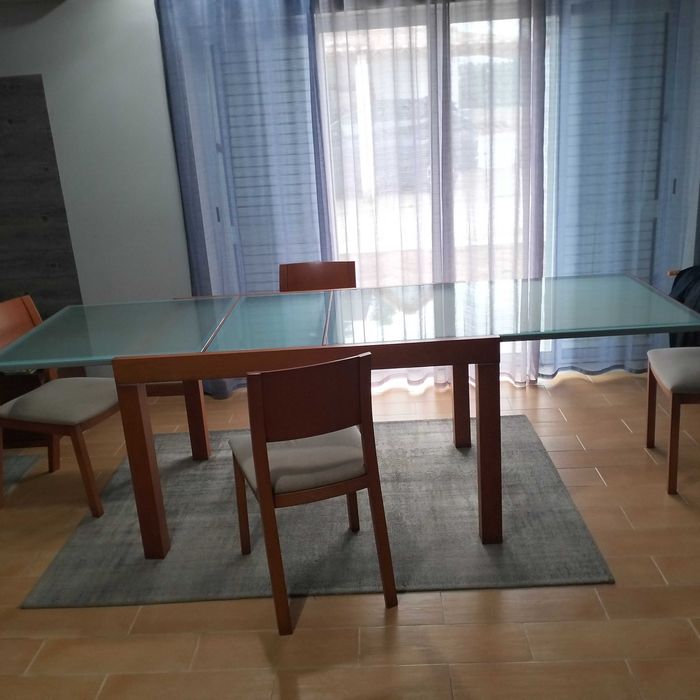 Móveis sala de jantar e Tv