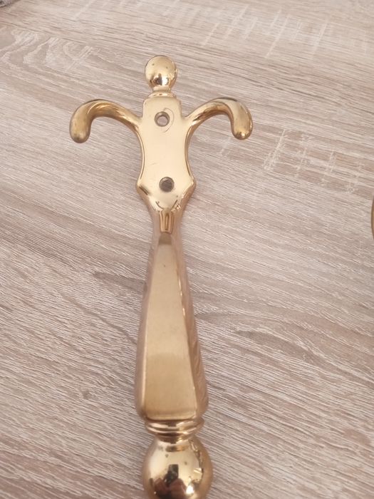 Wieszak na ubrania mosiężne