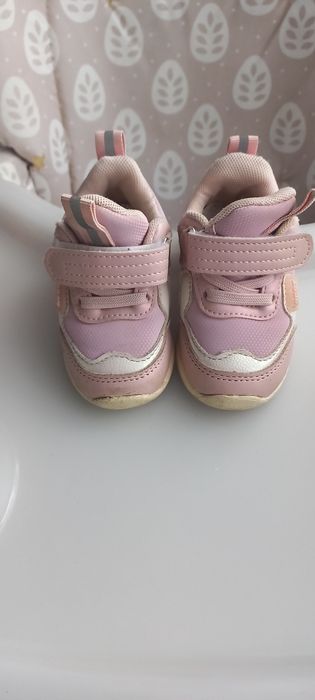 Кросівки для дівчинки