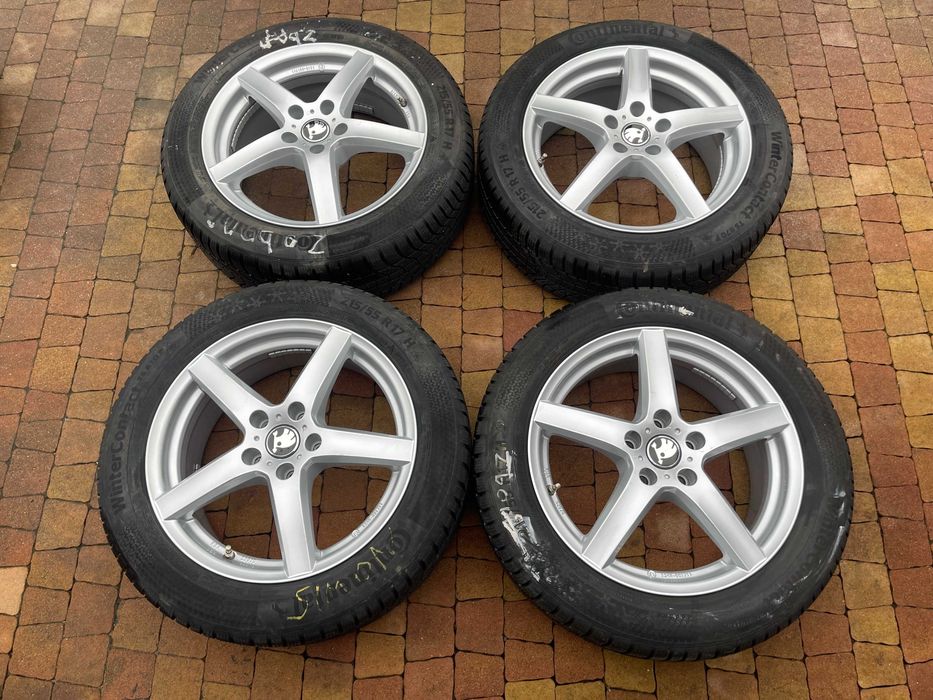 4030. Koła zimowe Karoq Ateca T-roc Yeti 5x112 ET45 215/55/17 2024r