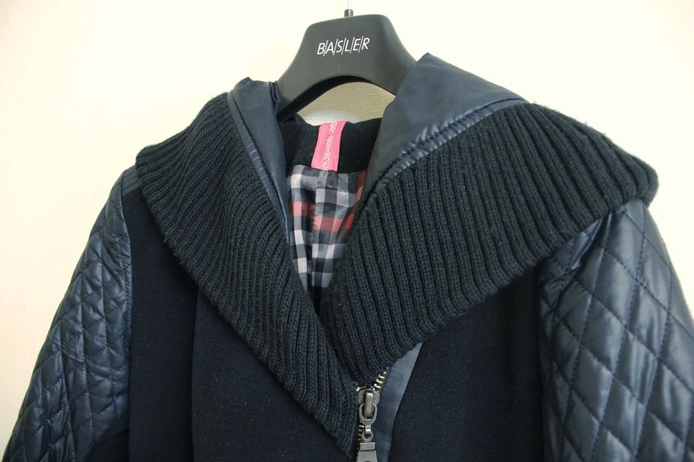 Куртка-пальто стёганая с капюшоном синяя