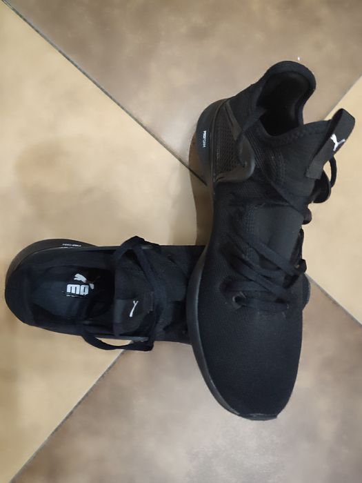 Продаются кроссовки
PUMA 381