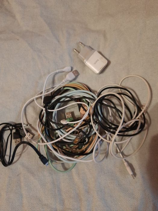 Бесплатно отдам usb