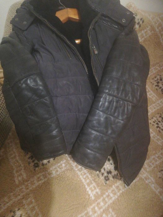 Куртки кожаные 48р.-50р.