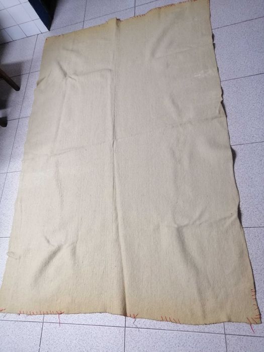 Faixa e mantas de burel bom estado