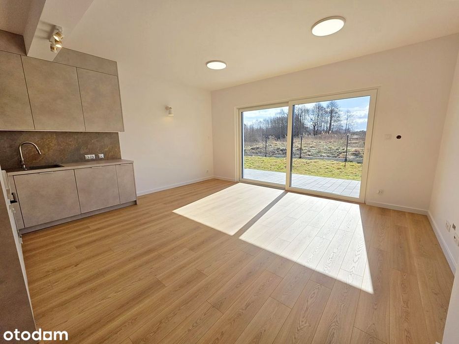 Świeżo wykończony, nowe łazienki i zabudowy, idealny do wprowadzenia!