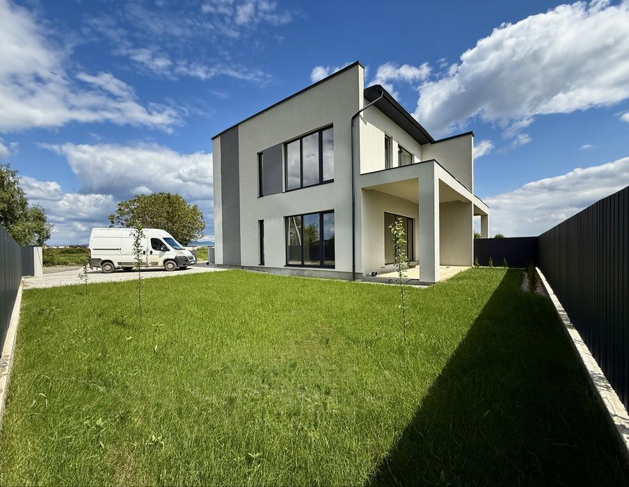 БЕЗ КОМІСІЇ Продаж просторого 4-кімнатного дуплексу, Сторожниця