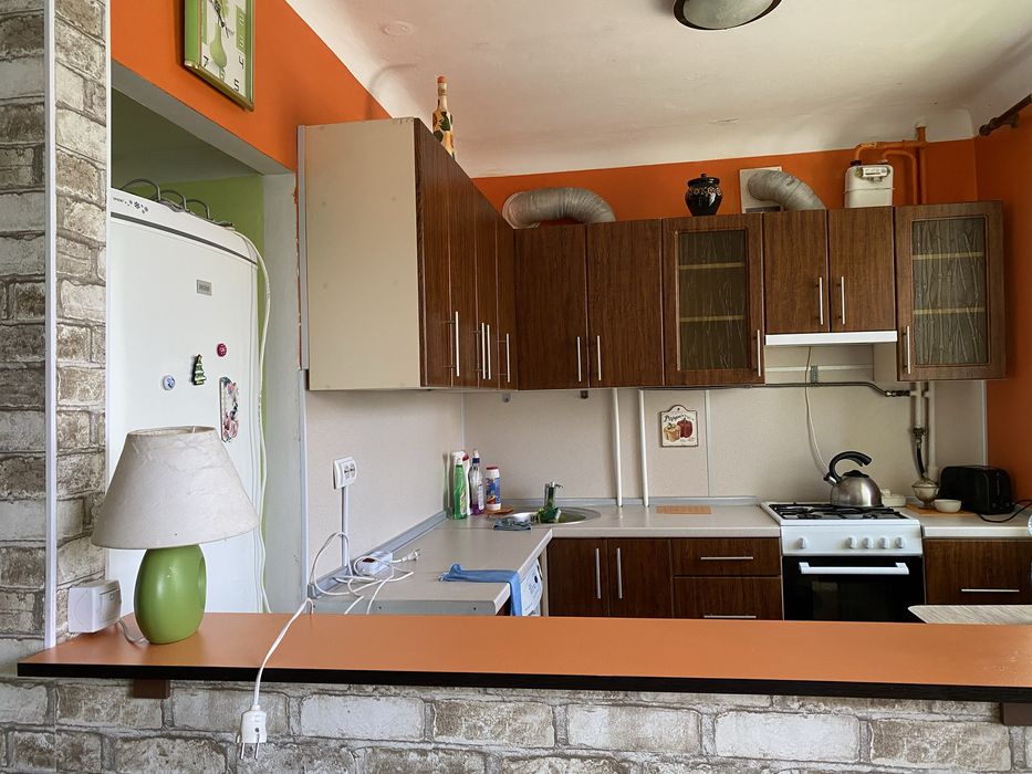 Срочно аренда 2ком.кв район Кооперативного   на которткий период