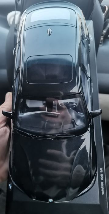 1/18  BMW X6m Norev