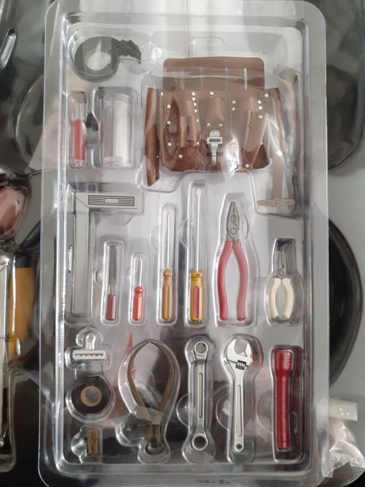 Hot Toys 1/6th Doc Brown Deluxe Version