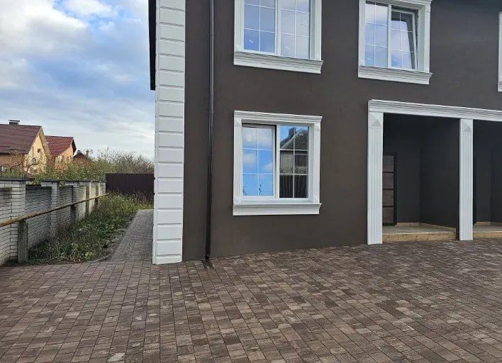 Таунхаус на Патріотичній